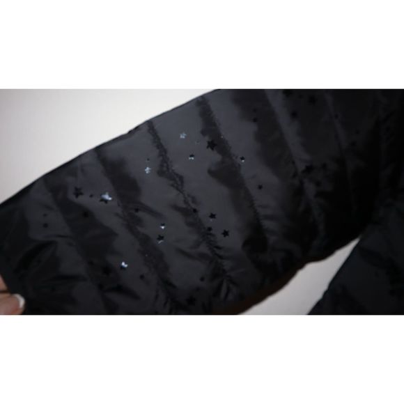 Gap Kids Girl's Sz S (6-7) Black Allover Star Print Hooded Puffer Jacket $80 - Picture 5 of 12